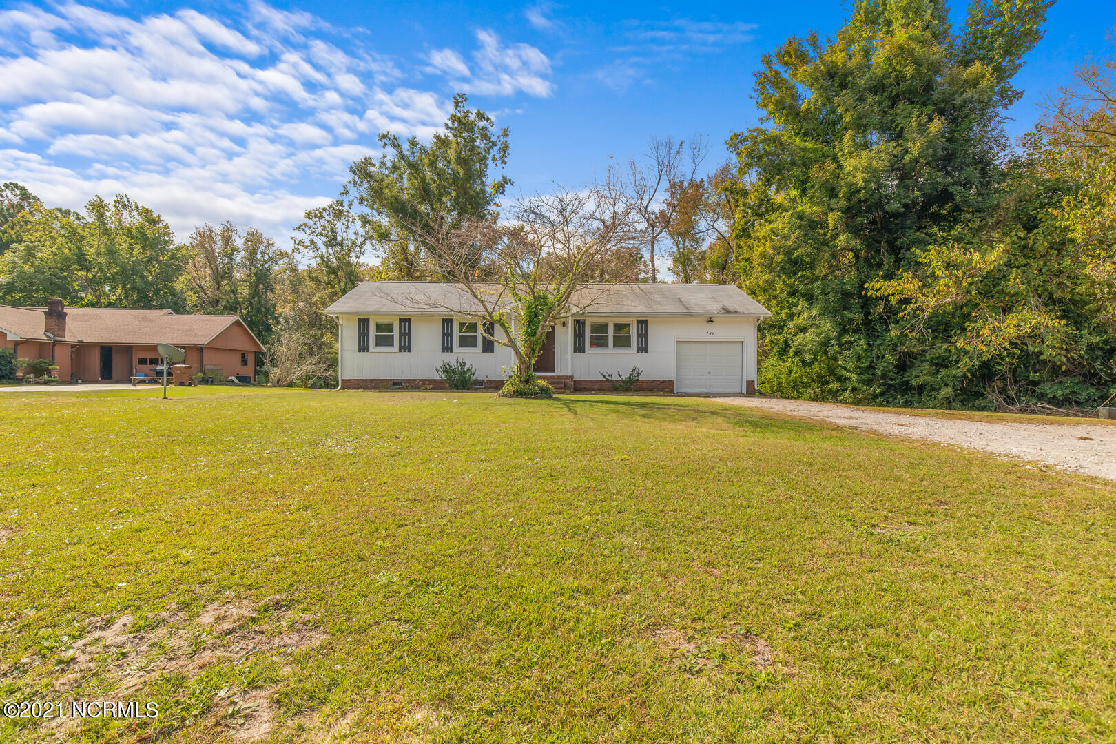 186 Sand Ridge Road Hubert, NC 28539 - Photo 1 of 36 1