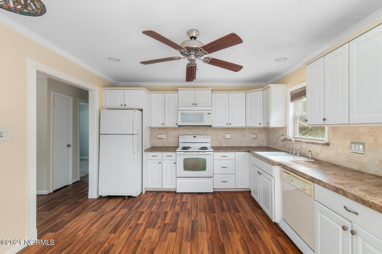 186 Sand Ridge Road Hubert, NC 28539 - Photo 11 of 36 11