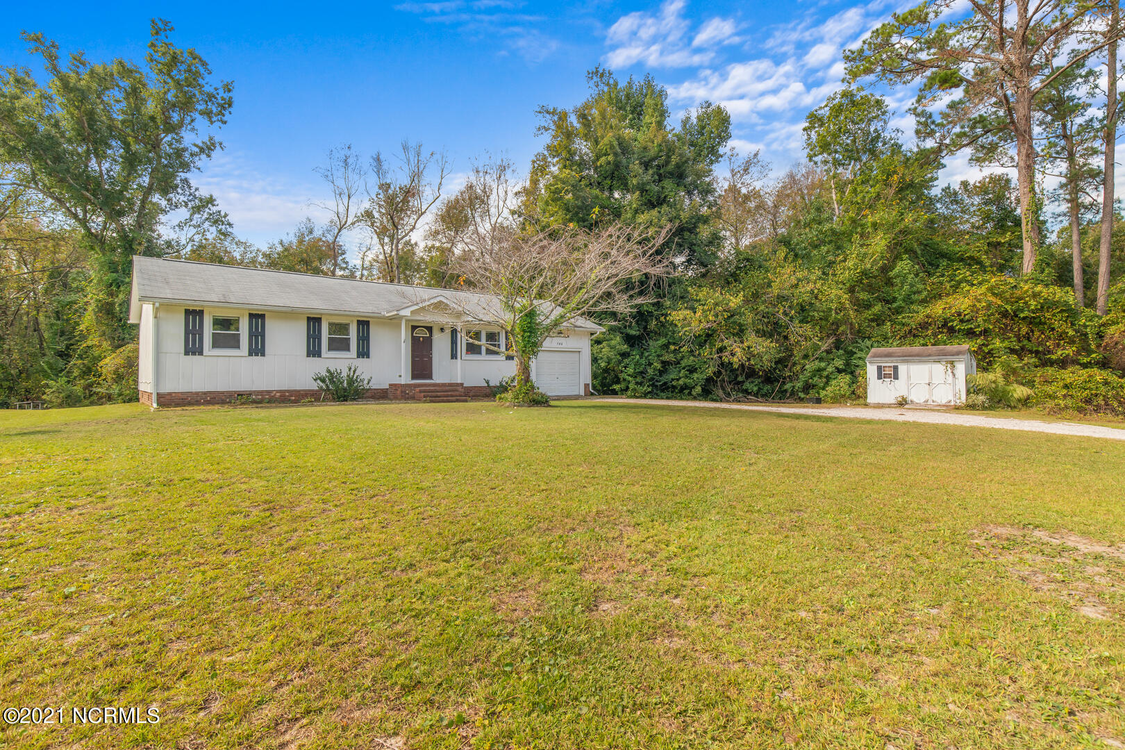 186 Sand Ridge Road Hubert, NC 28539 - Photo 4 of 36 4