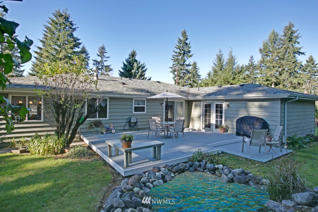13810 169th Avenue Southeast Renton, WA 98059 - Photo 14 of 16