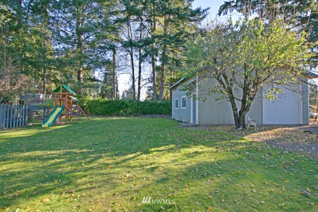 13810 169th Avenue Southeast Renton, WA 98059 - Photo 15 of 16