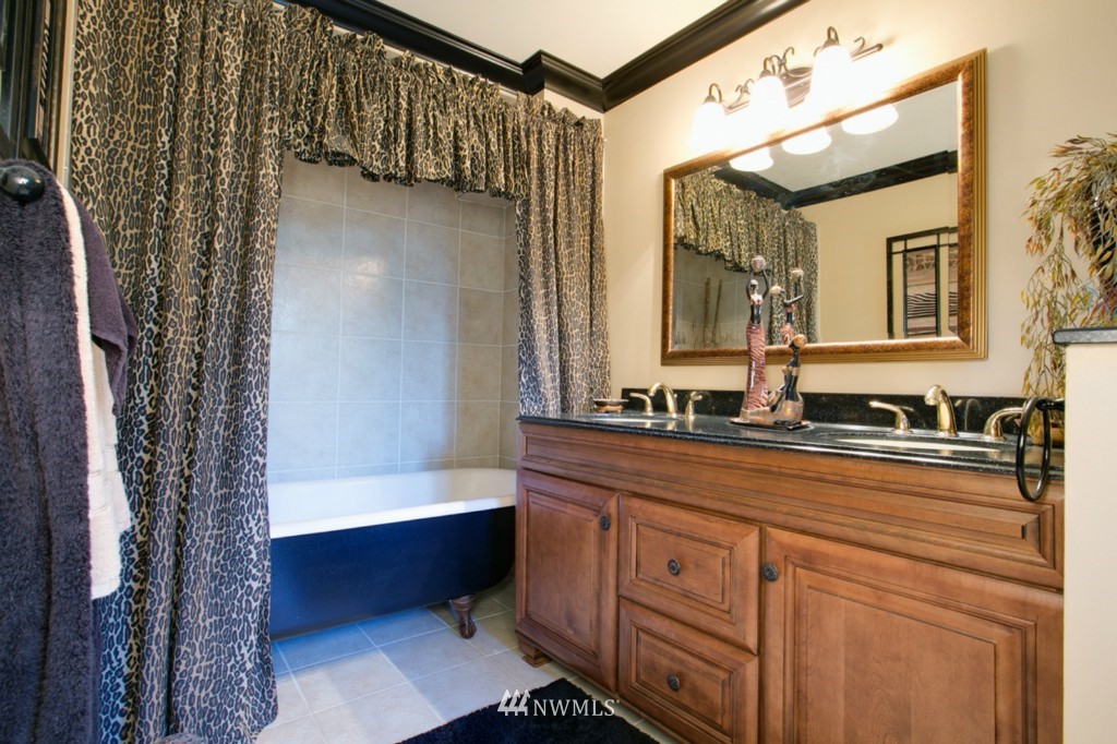 13810 169th Avenue Southeast Renton, WA 98059 - Photo 10 of 16