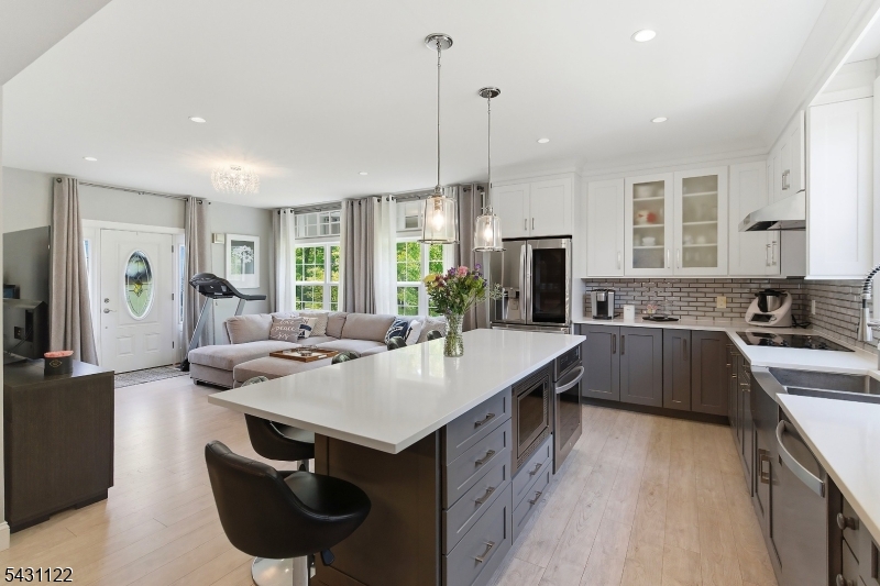 33 Weston Road Somerset, NJ 08873 - Photo 12 of 44