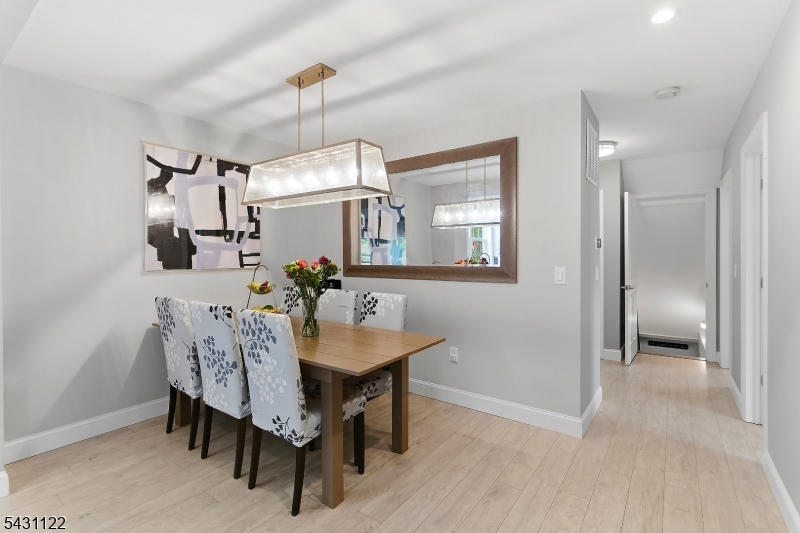 33 Weston Road Somerset, NJ 08873 - Photo 15 of 44