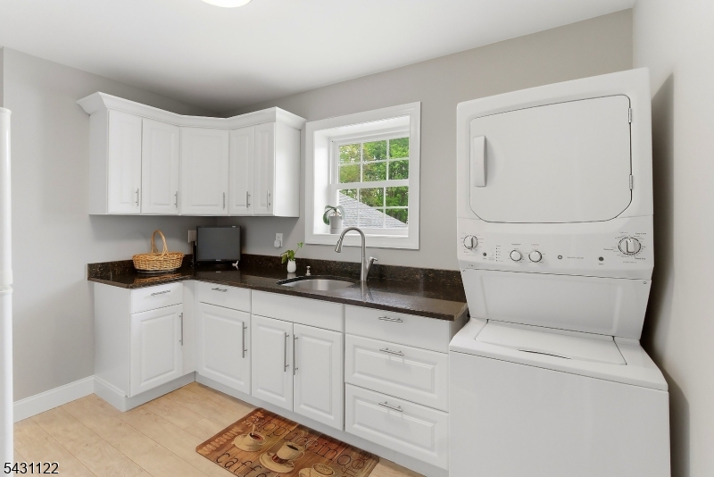 33 Weston Road Somerset, NJ 08873 - Photo 17 of 44