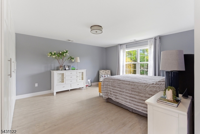 33 Weston Road Somerset, NJ 08873 - Photo 27 of 44