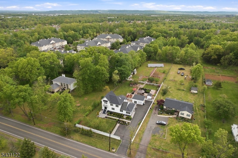 33 Weston Road Somerset, NJ 08873 - Photo 6 of 44