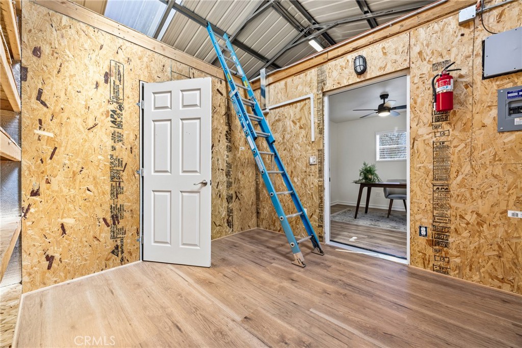 6030 Portola Road Atascadero, CA 93422 - Photo 40 of 44 a view of a livingroom with furniture and wooden floor