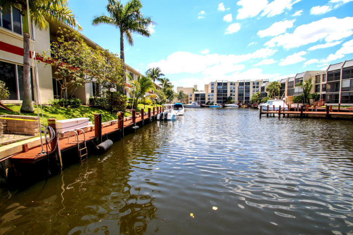 24 Royal Palm Way, Unit 4 Boca Raton, FL 33432 - Photo 11 of 12 canal