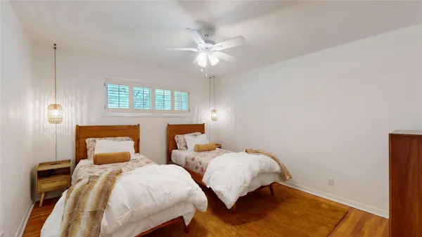 $3,800 | 4826 Waynesboro Drive, Houston, TX 77035