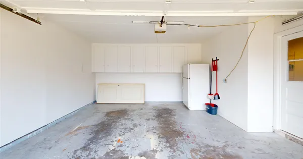 $3,800 | 4826 Waynesboro Drive, Houston, TX 77035