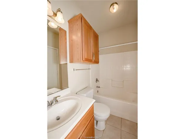 $2,300 | 4107 McFarland Drive, College Station, TX 77845
