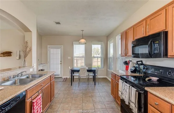 $2,300 | 4107 McFarland Drive, College Station, TX 77845