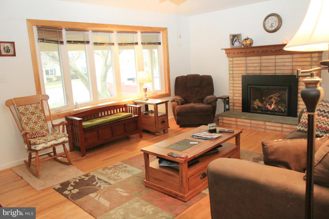 623 East Roseville Road Lancaster, PA 17601 - Photo 5 of 14 Gallery Image 5