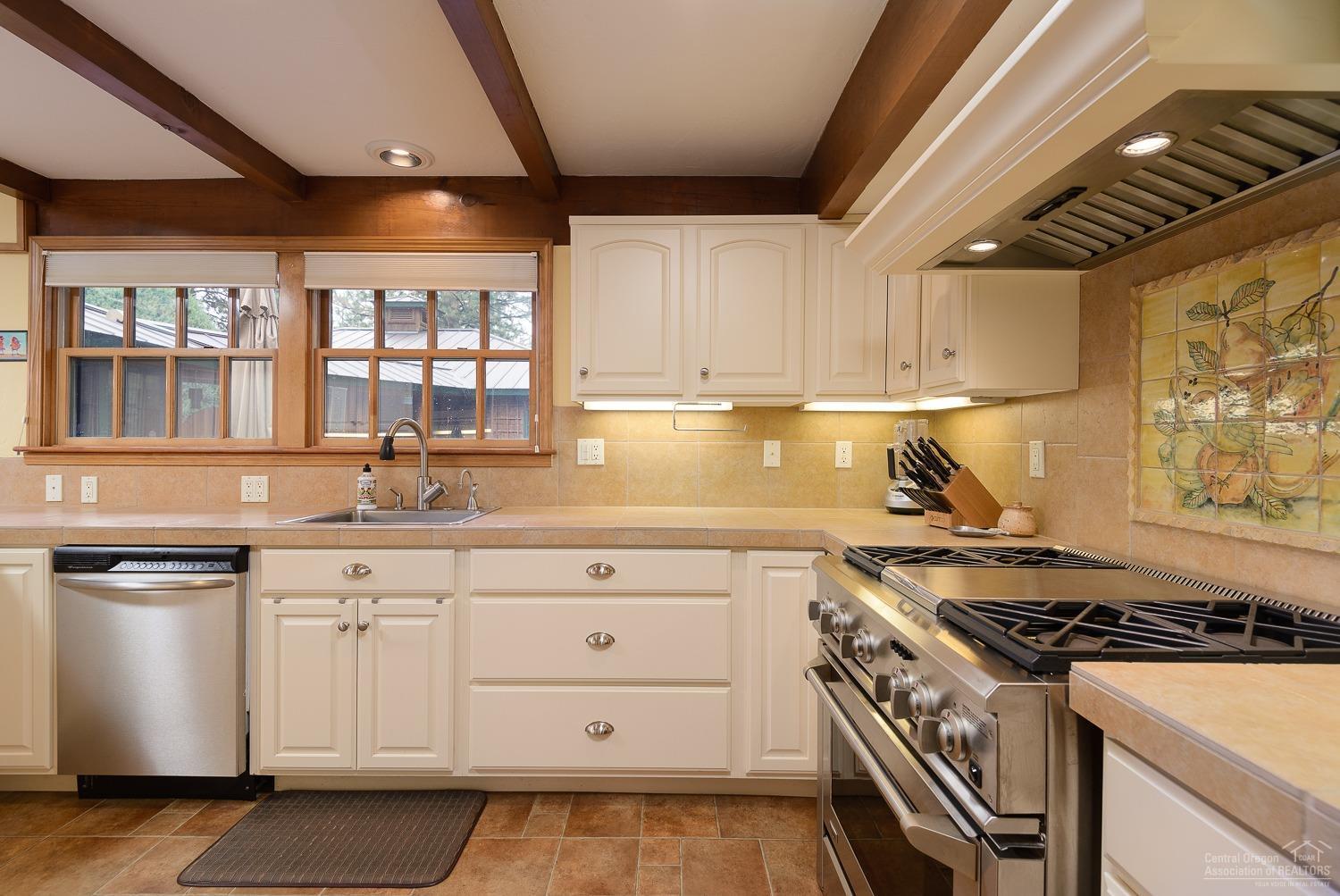 60230 Tekampe Road Bend, OR 97702 - Photo 5 of 25 Additional Photo