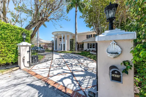 $35,000 | 1600 South Ocean Drive, Fort Lauderdale, FL 33316
