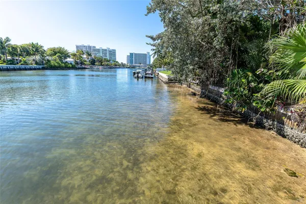 $35,000 | 1600 South Ocean Drive, Fort Lauderdale, FL 33316