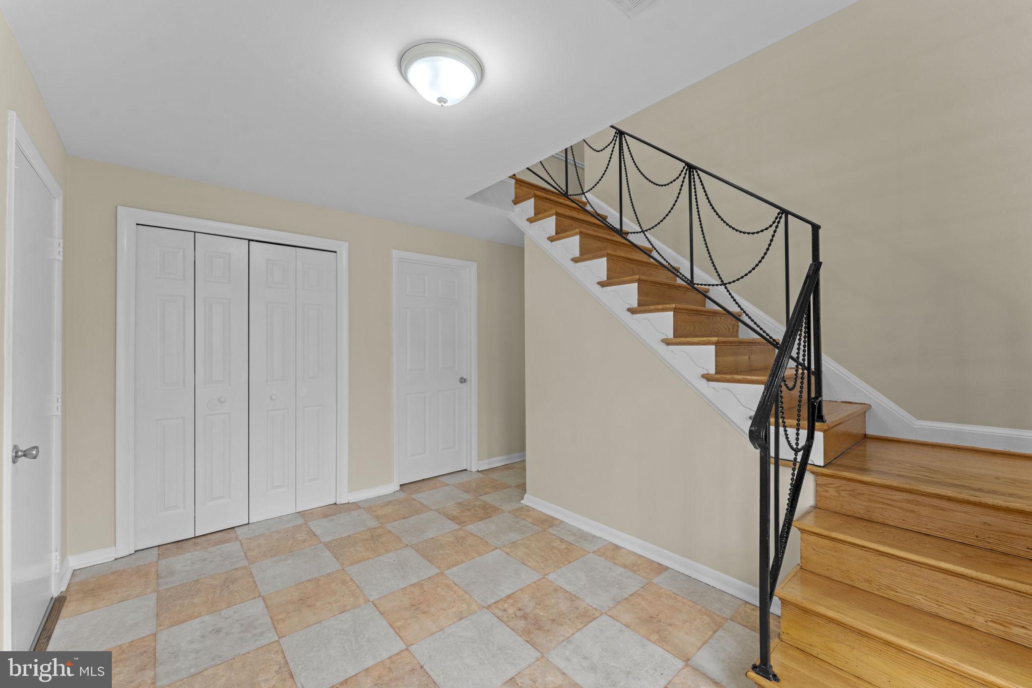 3003 Raymond Court Fort Washington, MD 20744 - Photo 13 of 30 a view of entryway