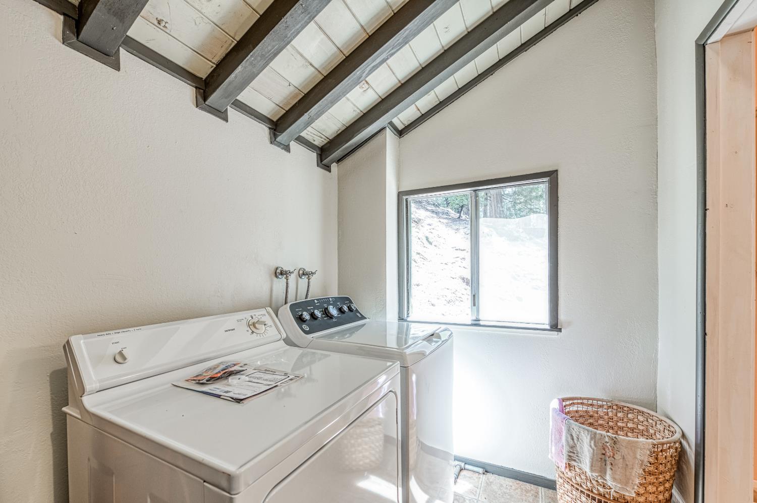 42155 Hanging Branch Road Shaver Lake, CA 93664 - Photo 28 of 49 Gallery Image 28