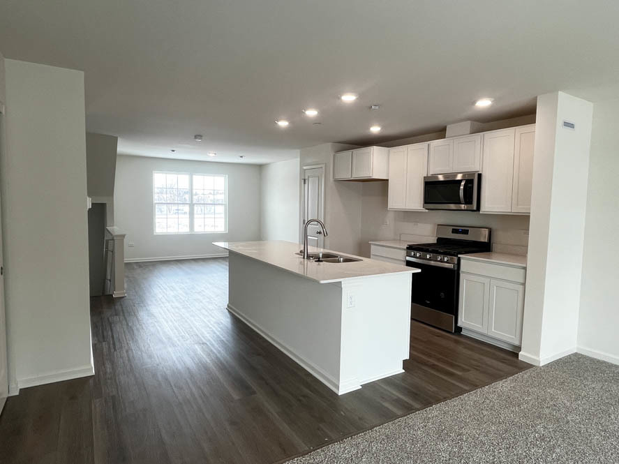 307 Foxglove Drive Bartlett, IL 60103 - Photo 5 of 32