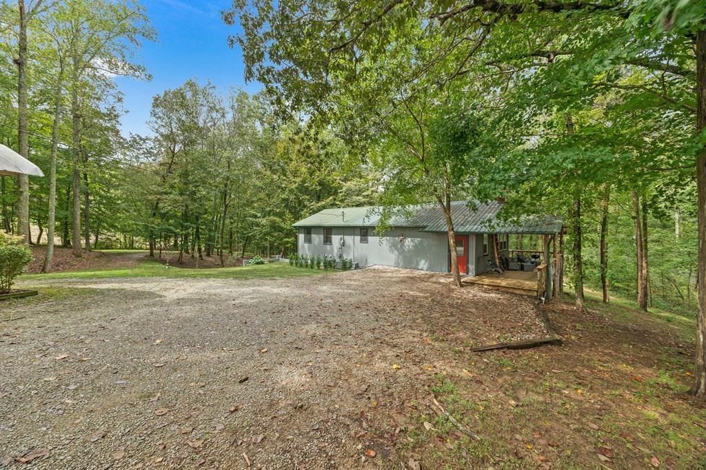 2543 South Bunker Hill Road Sparta, TN 38583 - Photo 20 of 24