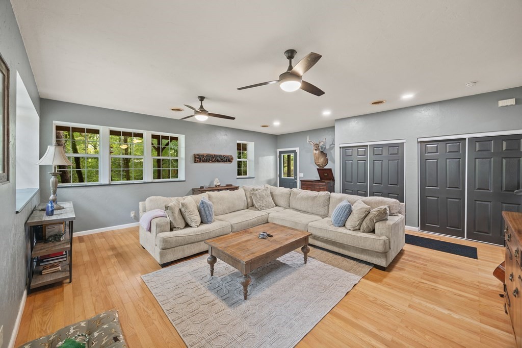 2543 South Bunker Hill Road Sparta, TN 38583 - Photo 4 of 24