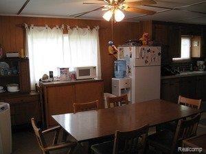 4575 North Loop Road Caseville, MI 48725 - Photo 4 of 9 dining room
