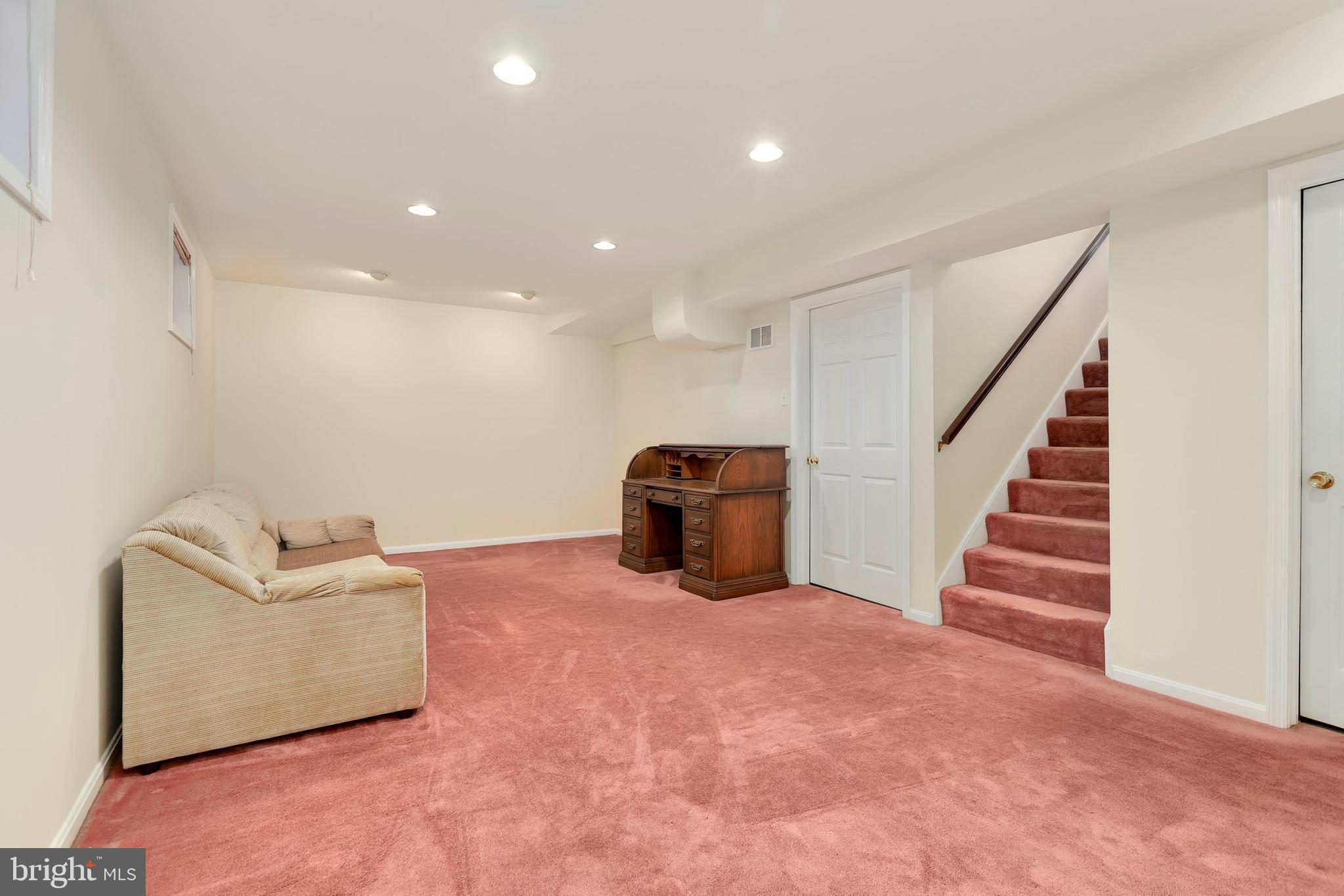12000 Trotter Lane Reston, VA 20191 - Photo 39 of 60 Gallery Image 39
