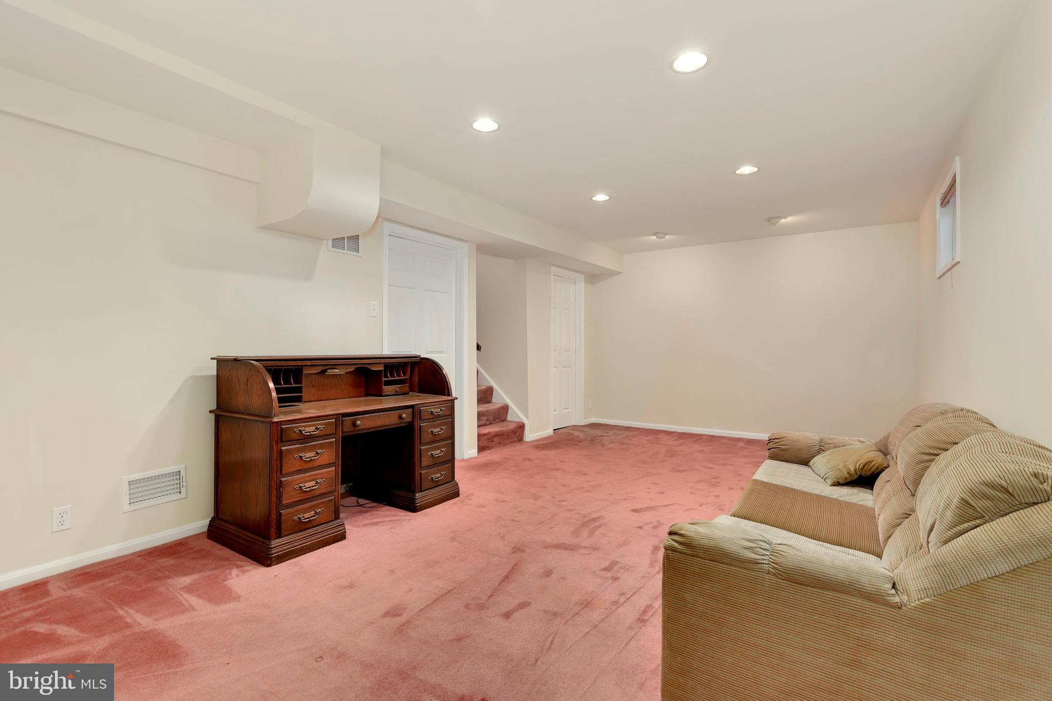 12000 Trotter Lane Reston, VA 20191 - Photo 40 of 60 Gallery Image 40