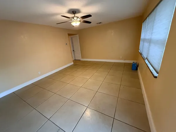 $2,650 | 740 Aspen Road, West Palm Beach, FL 33409