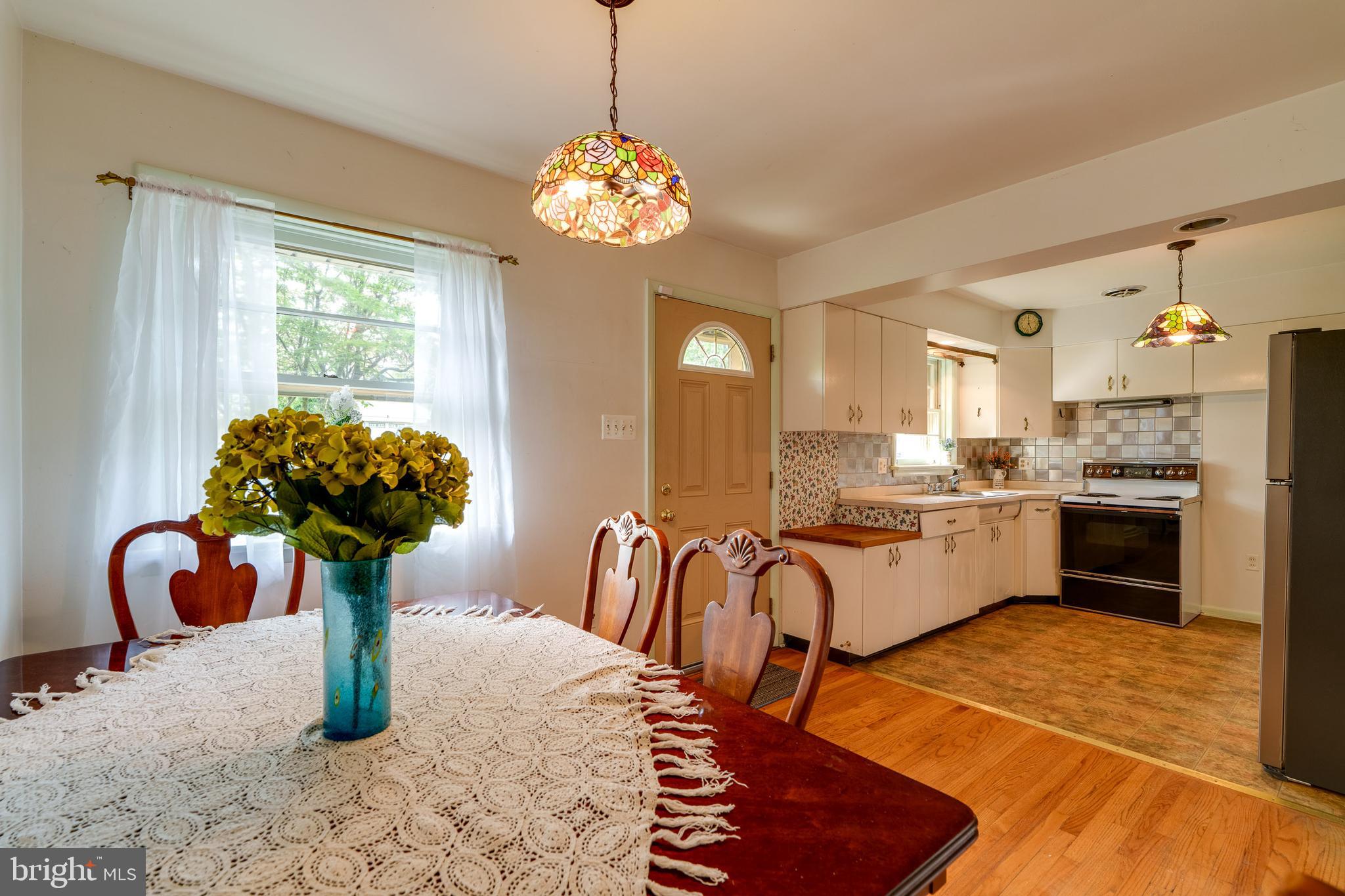 112 Springhouse Road Lancaster, PA 17603 - Photo 16 of 51 Dining/Kitchen View