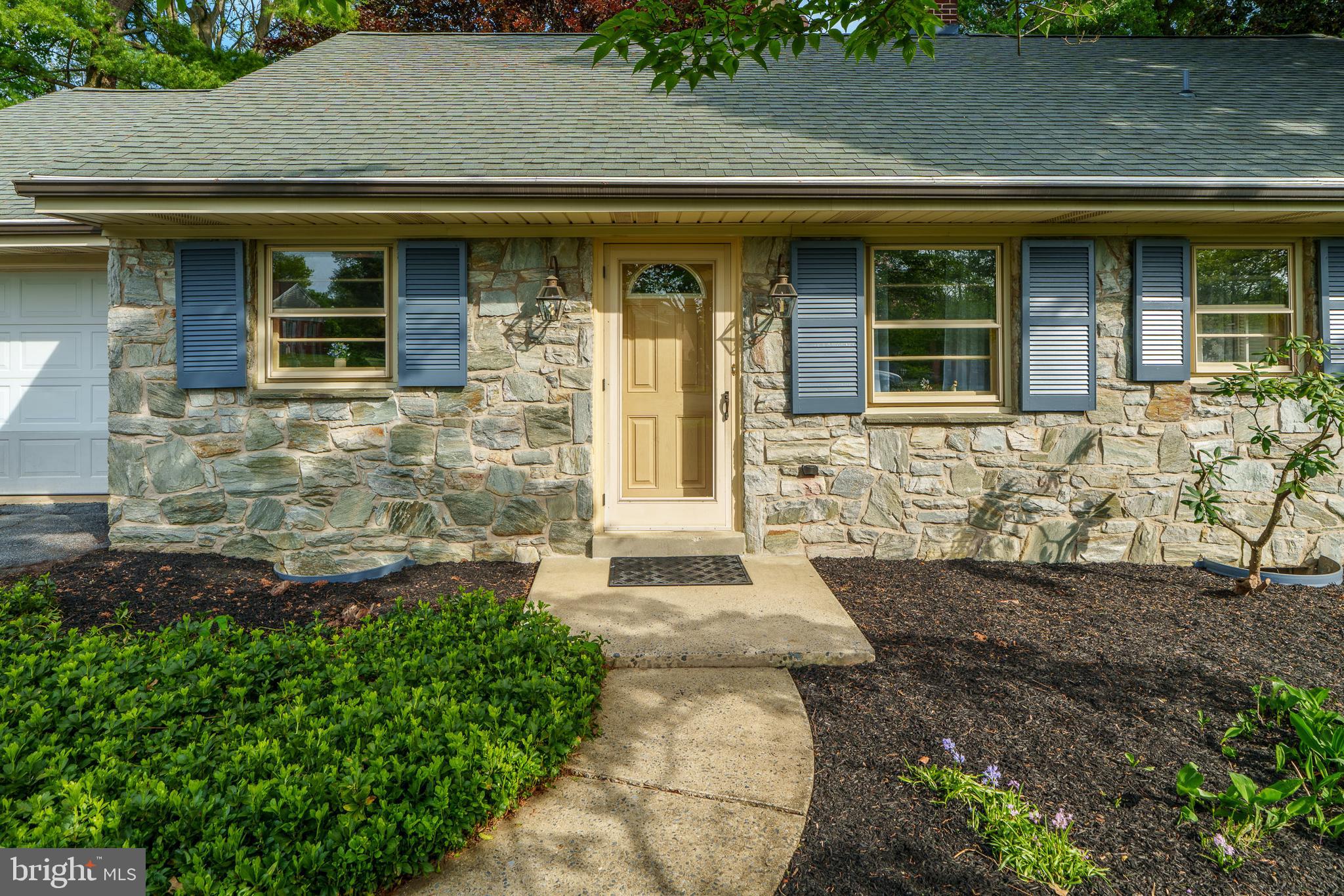 112 Springhouse Road Lancaster, PA 17603 - Photo 2 of 51 Welcome Home to Springhouse Road!