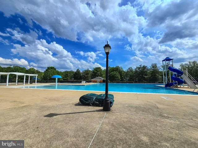 $689,900 | 17616 Chisholm Lane, Dumfries, VA 22026