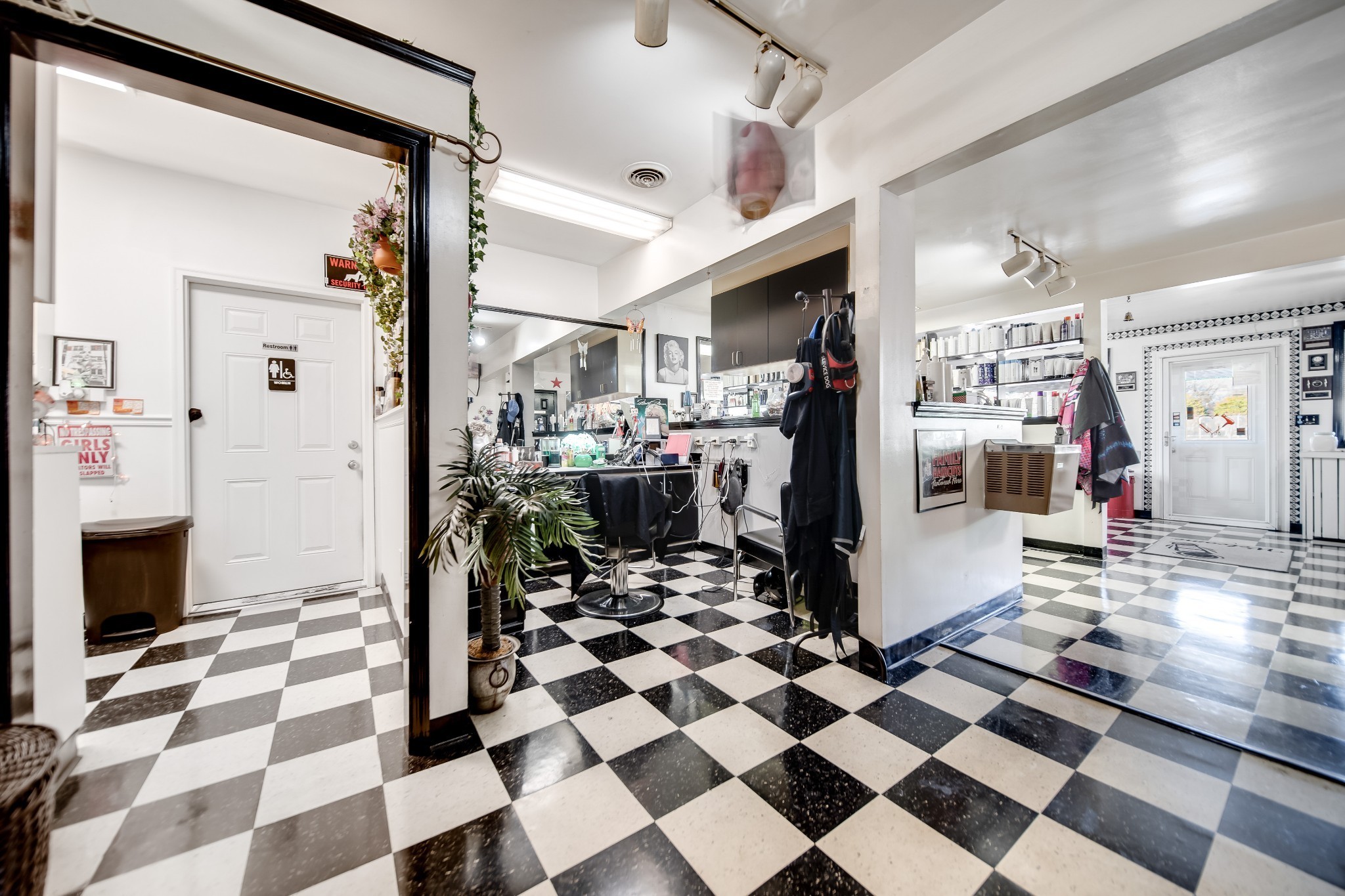 1308 Neelys Bend Road Madison, TN 37115 - Photo 31 of 55 a view of a interior of the house