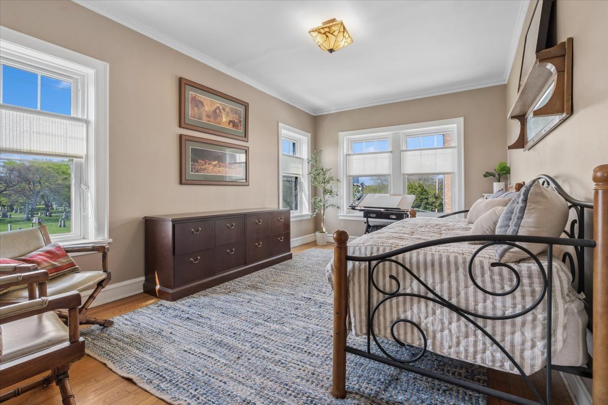 470 Sheridan Road, Unit 2 Evanston, IL 60202 - Photo 17 of 25