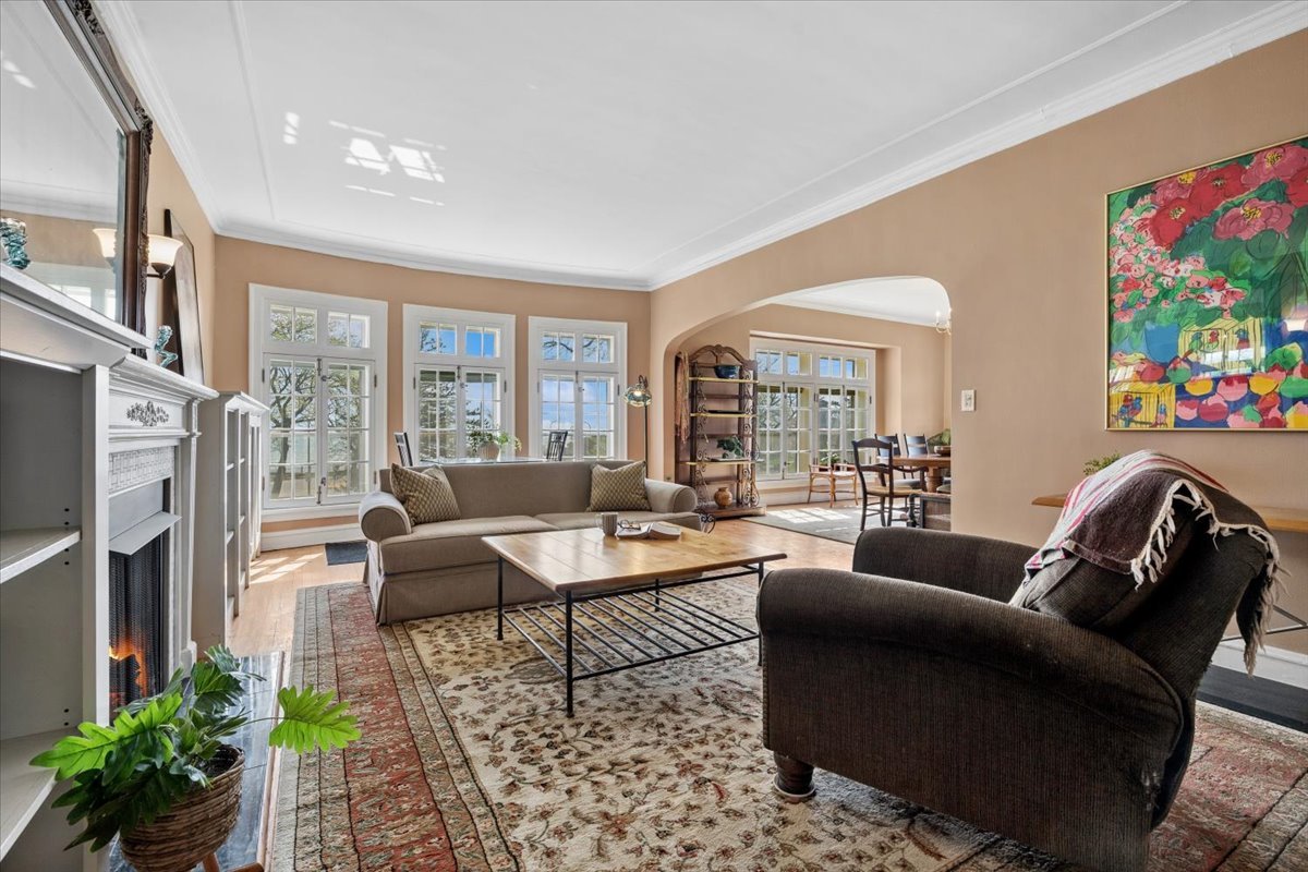 470 Sheridan Road, Unit 2 Evanston, IL 60202 - Photo 6 of 25