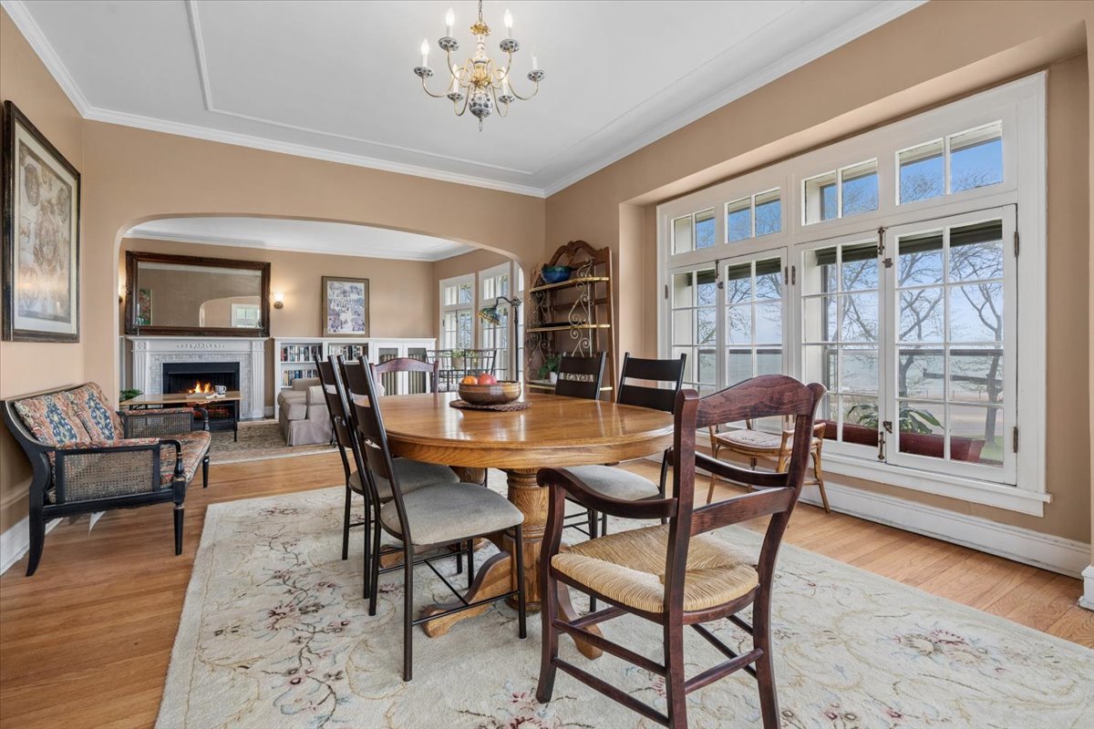 470 Sheridan Road, Unit 2 Evanston, IL 60202 - Photo 8 of 25