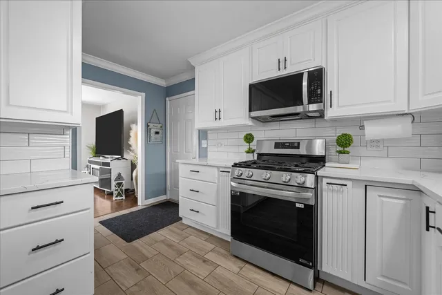 $439,900 | 1302 Cary Road, Algonquin, IL 60102