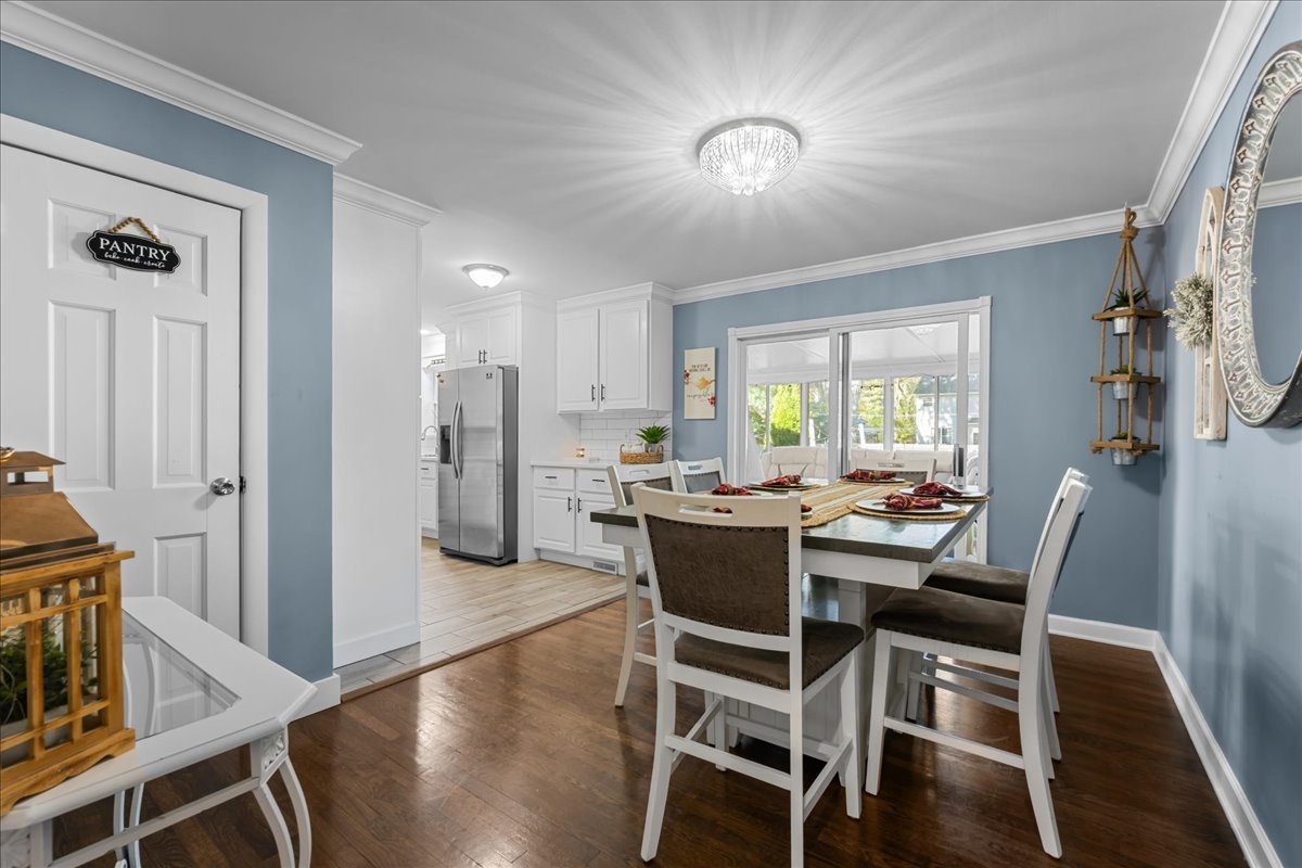 1302 Cary Road Algonquin, IL 60102 - Photo 10 of 27