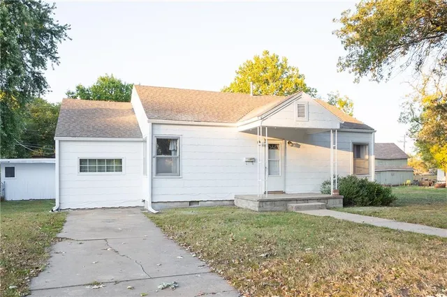 $80,000 | 1018 East 5th Street, Cherryvale, KS 67335