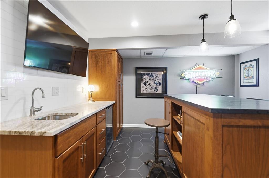 12625 Overbrook Road Leawood, KS 66209 - Photo 49 of 55 Gallery Image 49