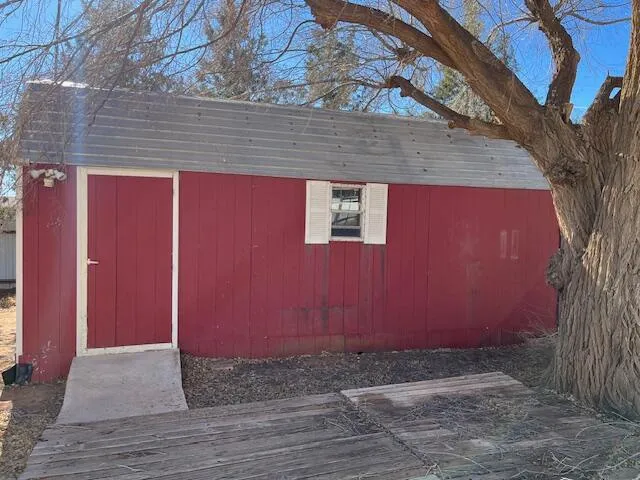 $110,000 | 205 West 4th Street, Sundown, TX 79372