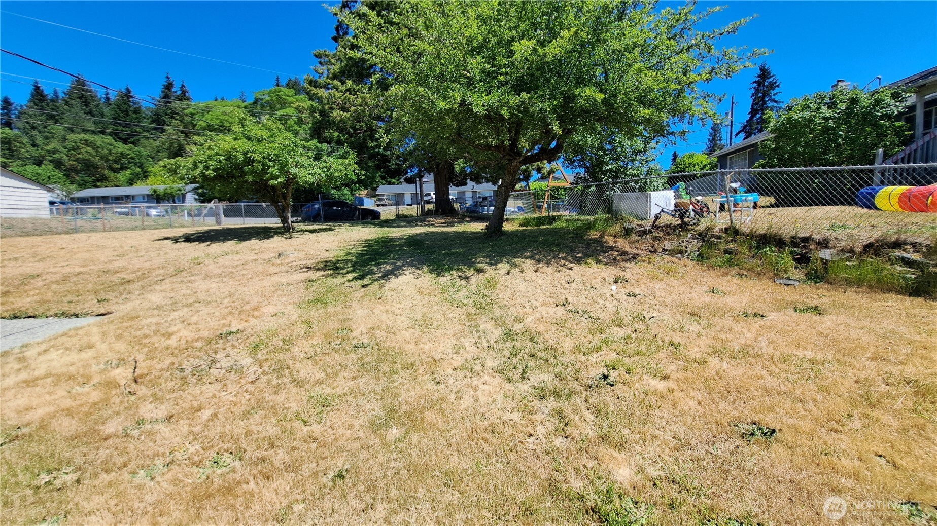 3259 Wright Avenue Bremerton, WA 98310 - Photo 5 of 25