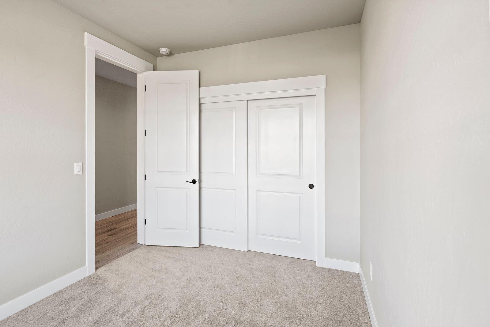 1135 Pumpkin Ridge, Unit 319 Eagle Point, OR 97524 - Photo 23 of 34 a view of an empty room