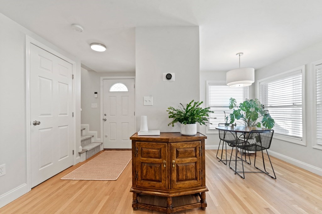 123 Upland Road Winthrop, MA 02152 - Photo 11 of 24 Gallery Image 11