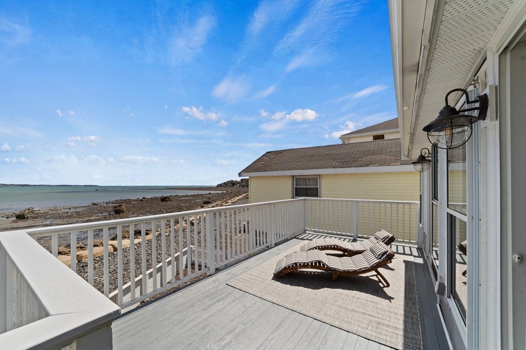 123 Upland Road Winthrop, MA 02152 - Photo 20 of 24 Gallery Image 20