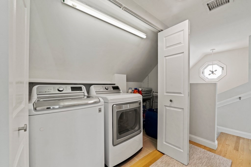 123 Upland Road Winthrop, MA 02152 - Photo 21 of 24 Gallery Image 21