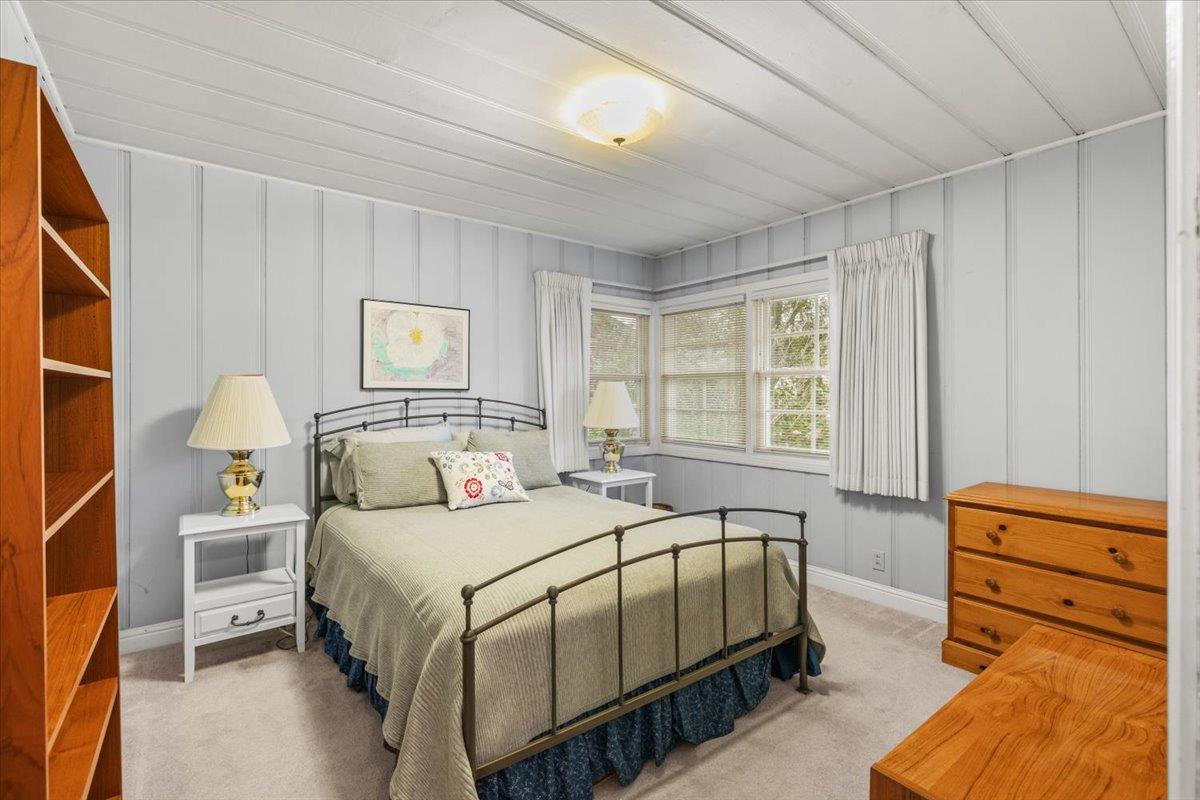 3710 Orchard Lane Sacramento, CA 95821 - Photo 16 of 77 2nd bedroom with lots of space. Note the corner windows