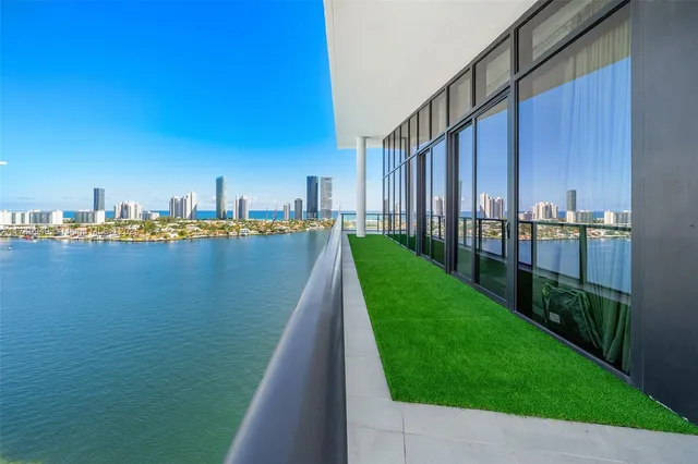 $8,950,000 | 5000 Island Estates Drive, Unit PH1508, Aventura, FL 33160
