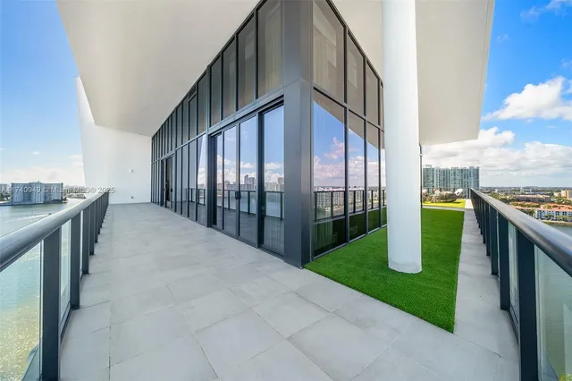 $8,950,000 | 5000 Island Estates Drive, Unit PH1508, Aventura, FL 33160